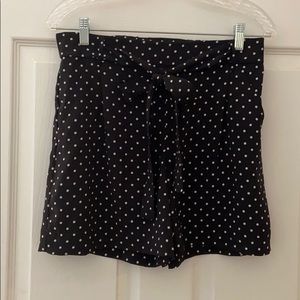 Polka dot, belted women’s shorts
